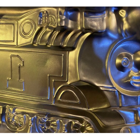 Vintage Wilton Thomas the Tank Engine Cake Pan - 2105-1349 - Picture 5 of 6